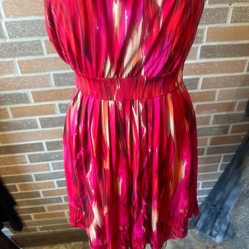 Dress - Picture 4 of 7